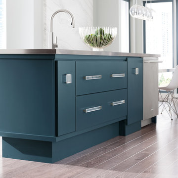 Decorá Cabinets: Modern Kitchen Island