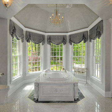 Elegant Lake Retreat