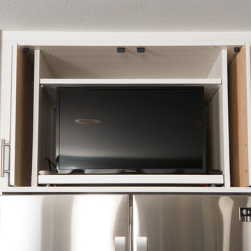 White & Gray Tones Kitchen