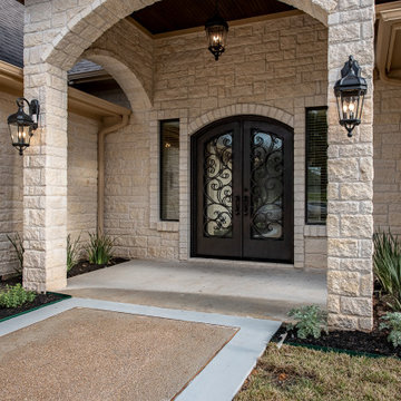 Tuscan Style in Miramont Golf Community