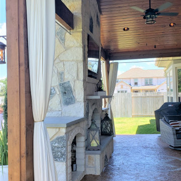 Round Rock TX Covered Patio with Lone Star Integrated into Floor