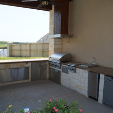 outdoor kitchen