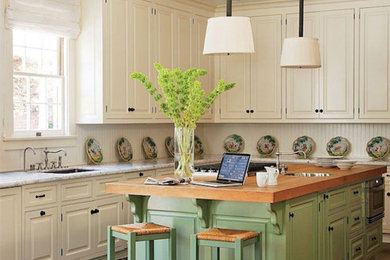 Transitional kitchen photo in New York