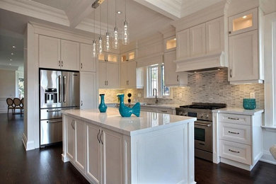 Inspiration for a kitchen remodel in Toronto