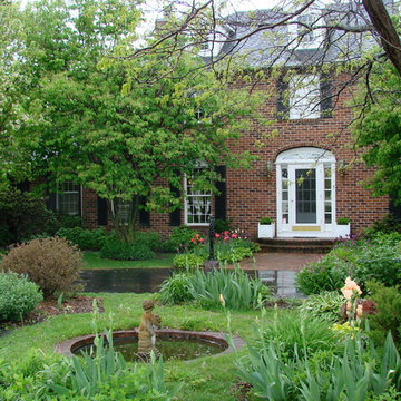 Traditional Design Blended with Nature