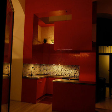 KITCHEN CONFIDENTIAL