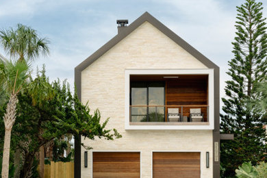 Inspiration for a contemporary exterior home remodel in Jacksonville