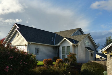Inspiration for a modern exterior home remodel in Portland