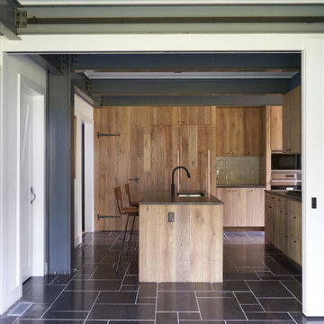 Hamptons Meadow Compound