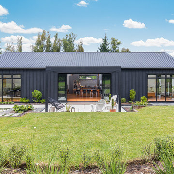 I See A New House And I Want To Paint It Black
