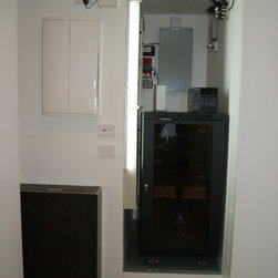 Home automation technology hub - Home Electronics