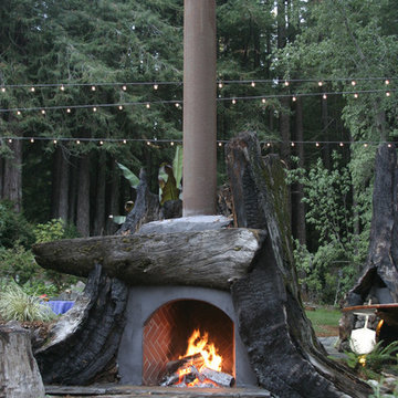 Redwoods Pizza Oven and Fireplace Patio