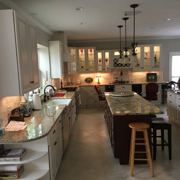 Antique White Lily Ann Cabinets
