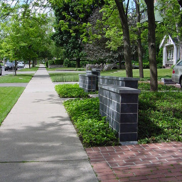 Forest Hill Front Yard Driveway