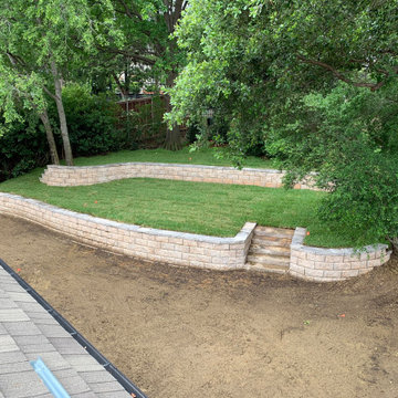 Belgard Retaining Wall Installation & Patio
