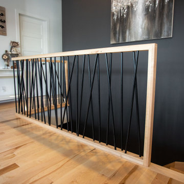 Unique wood and steel railing/ Rampe unique barreaux de fer