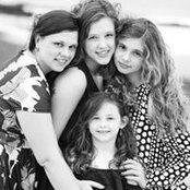 Amy McMahon's photo
