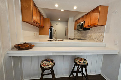 Example of a kitchen design in Hawaii