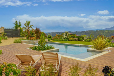 Aménagement d'une piscine.