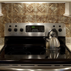 Fasade Traditional 4, Bermuda Bronze - Home Decor