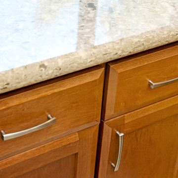 Escondido Kitchen Cabinets and Hardware