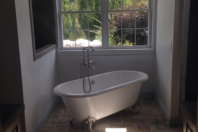 Example of a bathroom design in Columbus