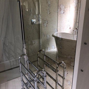 Bathroom Antique Mirror Splashback - no 'grout' about it