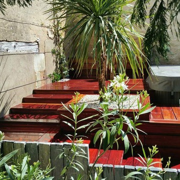 Aménagement d'un spa avec habillage en bois de padouk