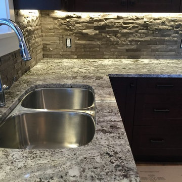 Weiss Residence - Natural stone & tile