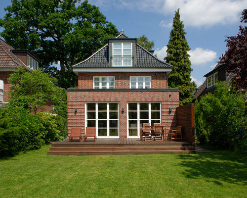 Braune Häuser mit Backsteinfassade Ideen, Design & Bilder | Houzz