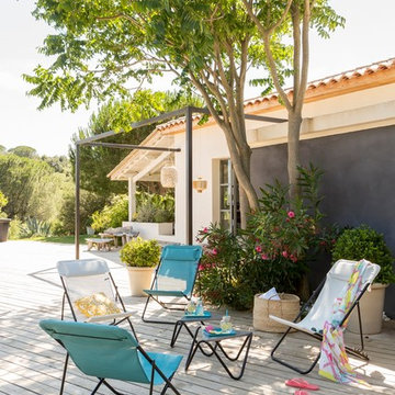 Maxi Transat Plus Chaise Lounges and Vogue Low Tables