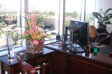 Inspiration for a timeless home office remodel in Phoenix