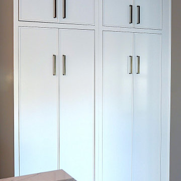 Showplace Inset Aspen in White II and Iron Ore