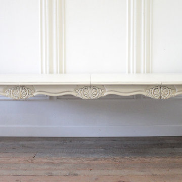 20th Century Carved Louis XV Style Dining Table with Leaves
