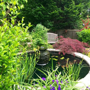 Secret Garden in Lawrence Park