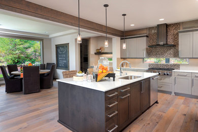 Kitchen photo in Seattle
