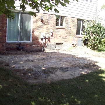 TREX TRANSCENDS FIRE PIT COLOR DECK WITH VL BORDER