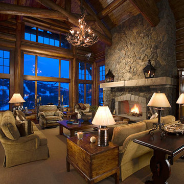 Beautiful Handcrafted Lodge Style Home