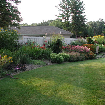 English Perennial Border - Norton Shores, MI