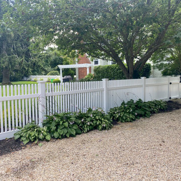 New White Victorian Picket Fence - Gorgeous Property