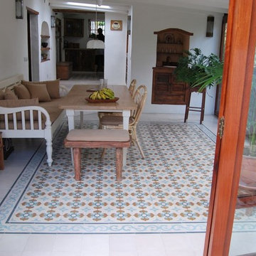 Baldosa hidráulica en exteriores