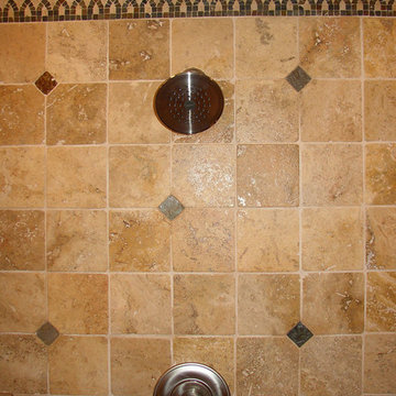Avalon Traditional Bathroom