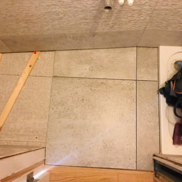 P02. P02. Key starting point, aligned floor and wall joints, Bathroom 2, Detache