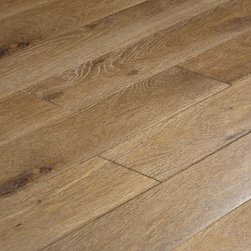 Teinte Vieux de bourgogne c&eacute;rus&eacute;e et Vernie (Parqueterie de bourgogne) - Hardwood Flooring