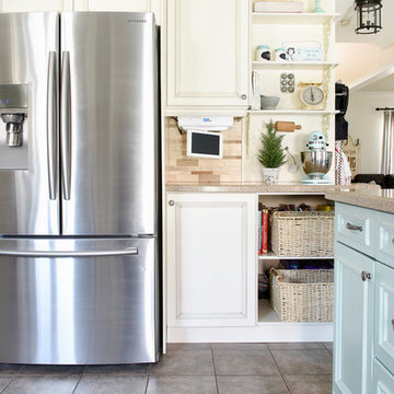 Vintage Farmhouse Kitchen and Dining Room Photo-Shoot
