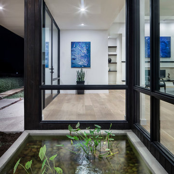 Lakeway Residence