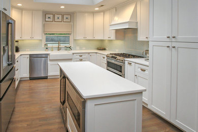Inspiration for a mid-sized timeless kitchen remodel in Charlotte