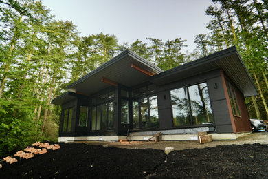 Inspiration for a contemporary exterior home remodel in Seattle