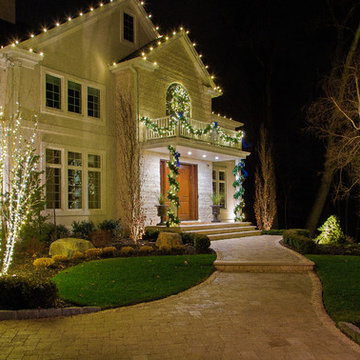 Holiday Decor - Residential Outdoor Lighting & Decorations