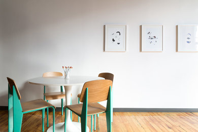 Inspiration for a modern home design remodel in Austin
